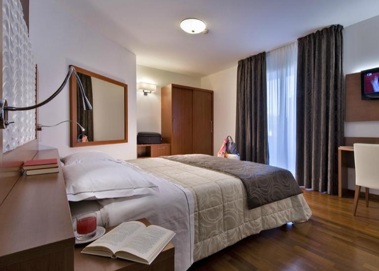 Hotel Lo Zodiaco Abano Terme Buitenkant foto