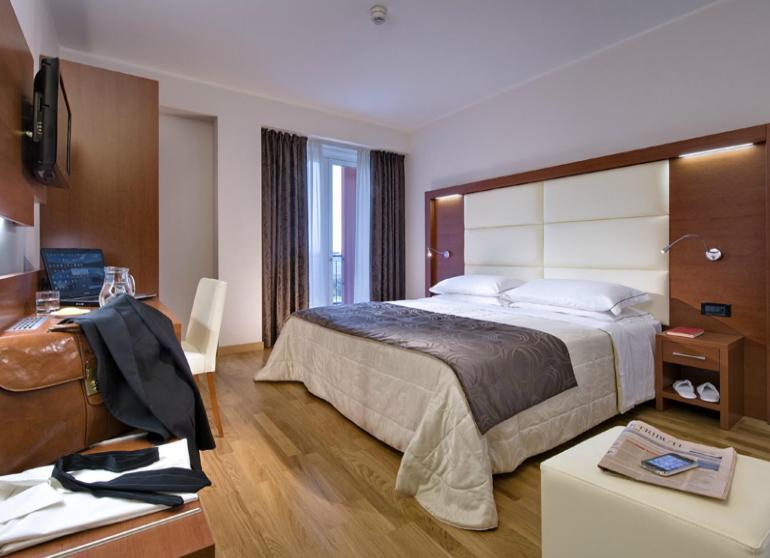 Hotel Lo Zodiaco Abano Terme Buitenkant foto