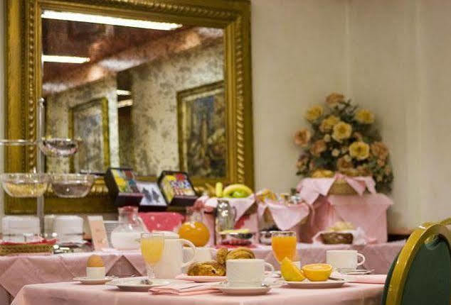Hotel Lo Zodiaco Abano Terme Buitenkant foto